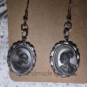 African Lady Cameo Earrings In A Silver Setting Frame